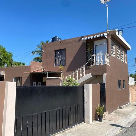 Blessed House "Aeropuerto " Apartment Monte Adentro  Exterior photo