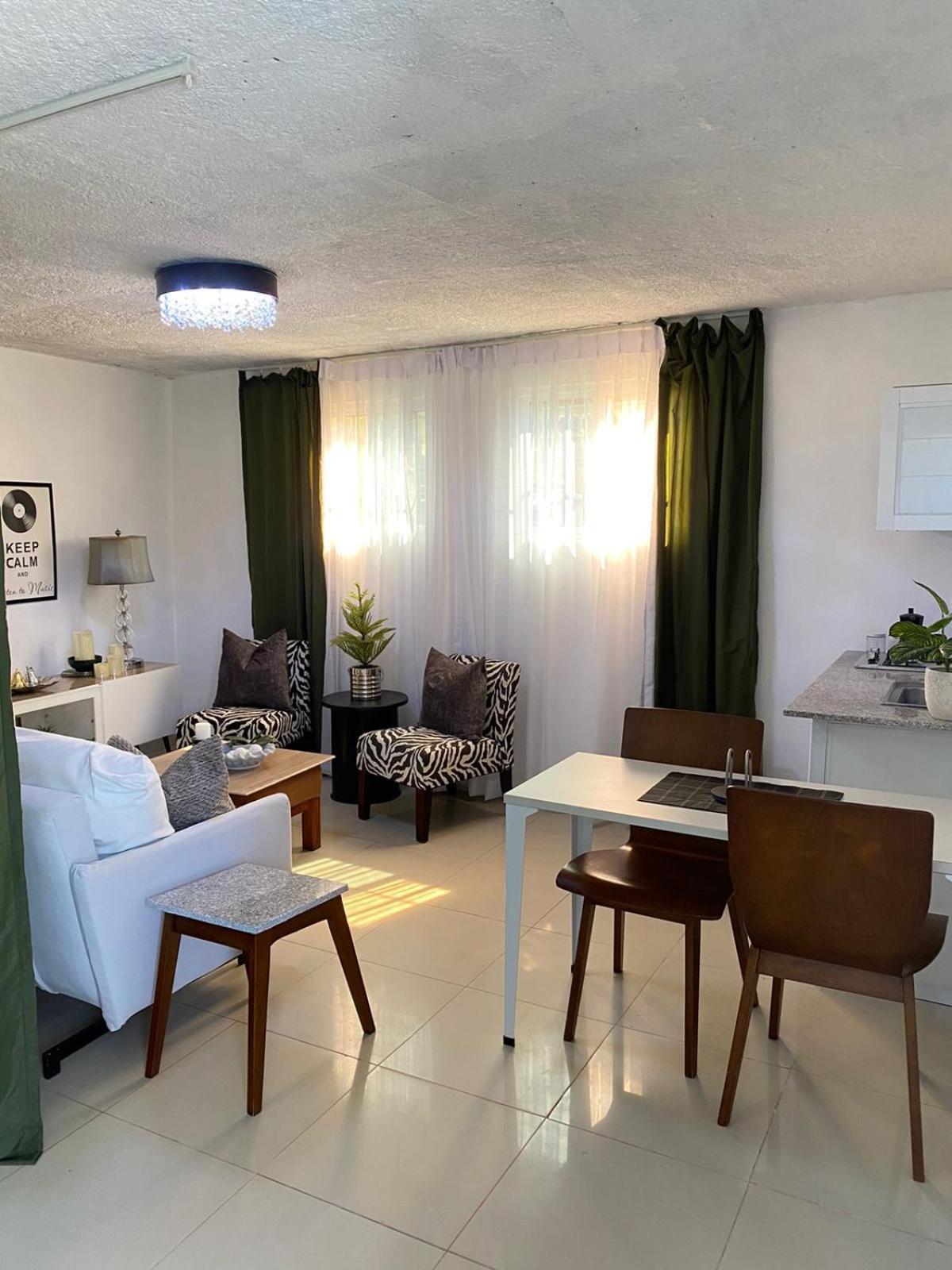 Blessed House "Aeropuerto " Apartment Monte Adentro  Exterior photo