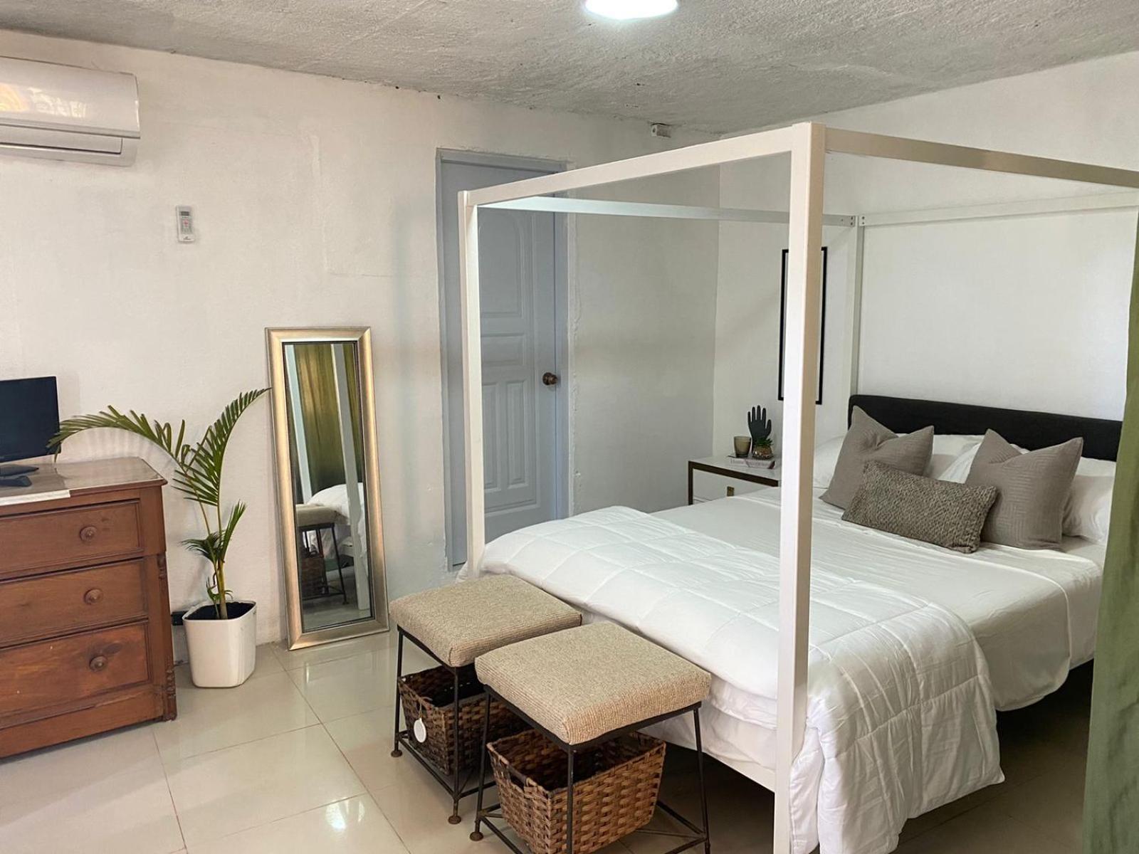 Blessed House "Aeropuerto " Apartment Monte Adentro  Exterior photo